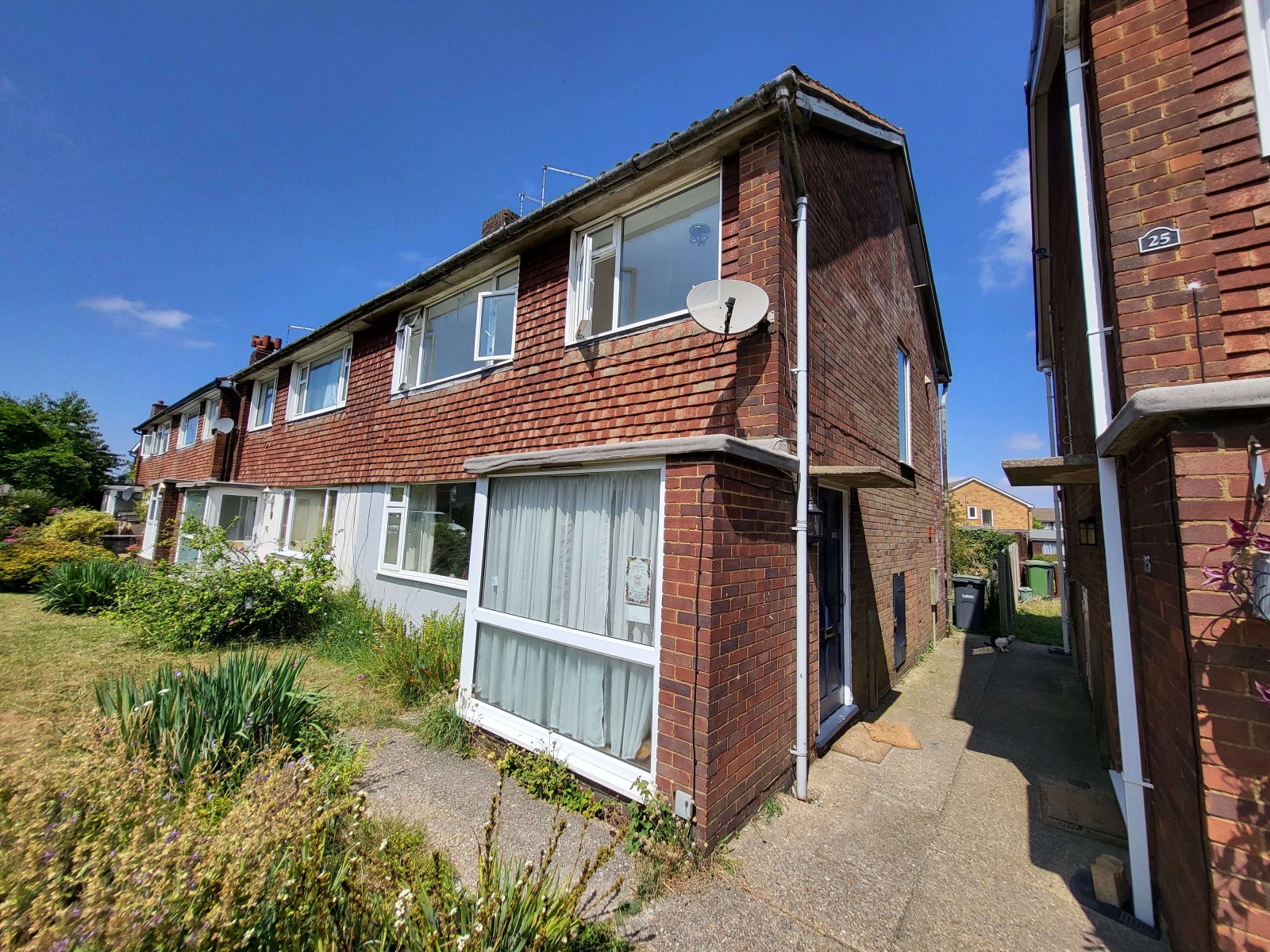 House Fair Oak Drive in Luton