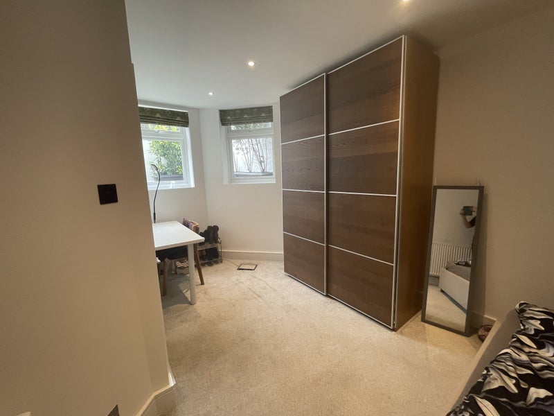 Room Milton Road in Greater London