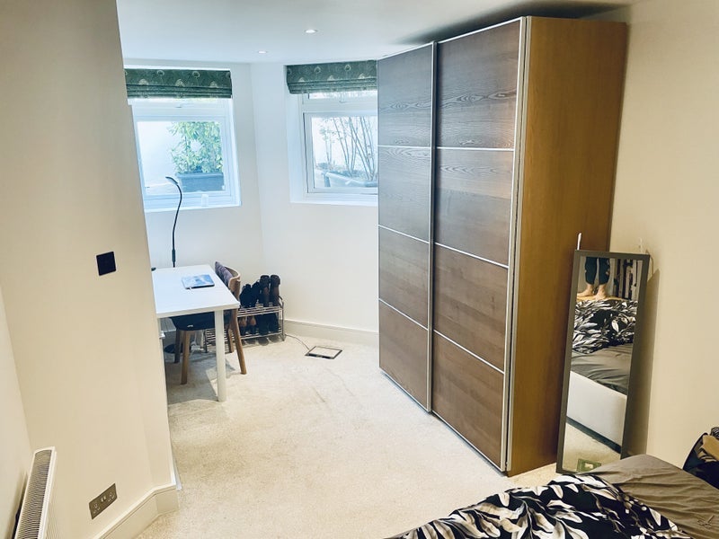 Room Milton Road in Greater London