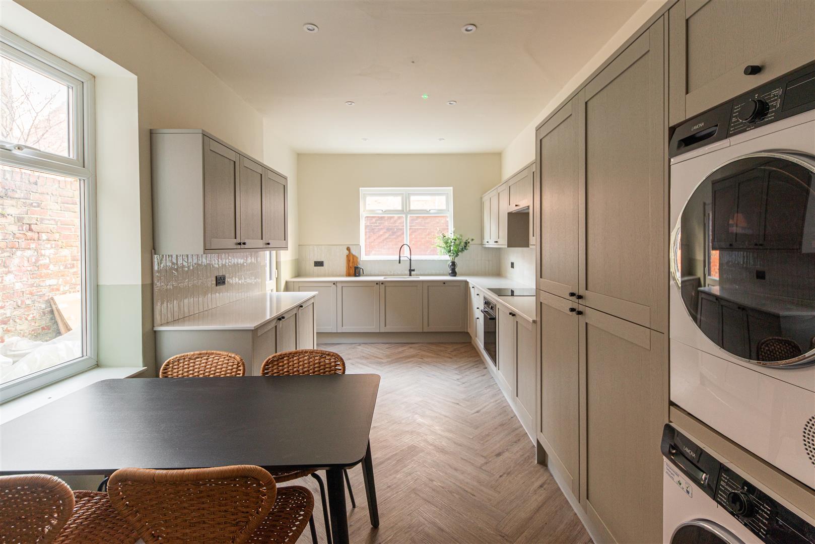Room Sidney Grove in Newcastle upon Tyne