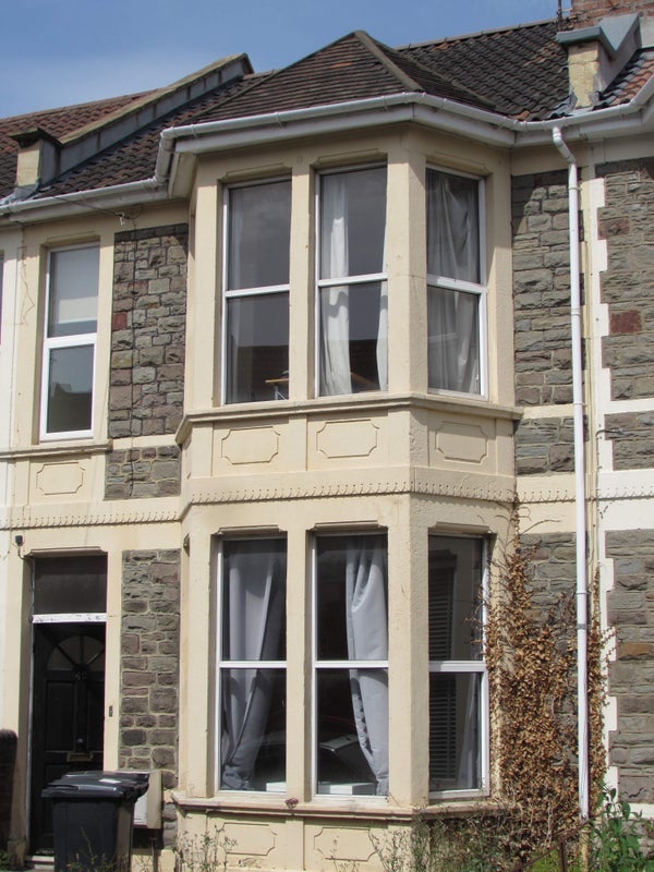 House Seymour Avenue in Bristol