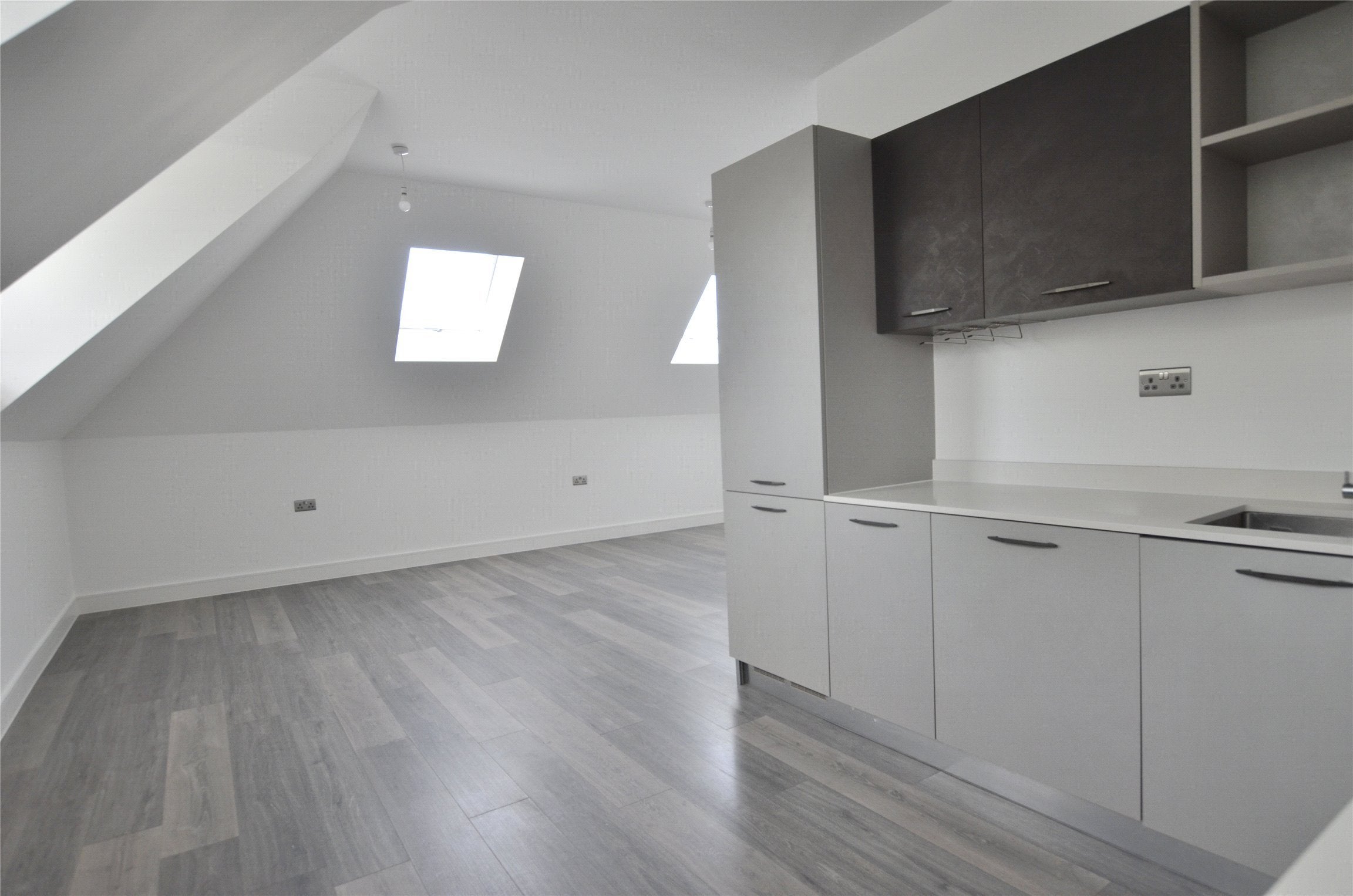 Flat Riddlesdown Road in Greater London
