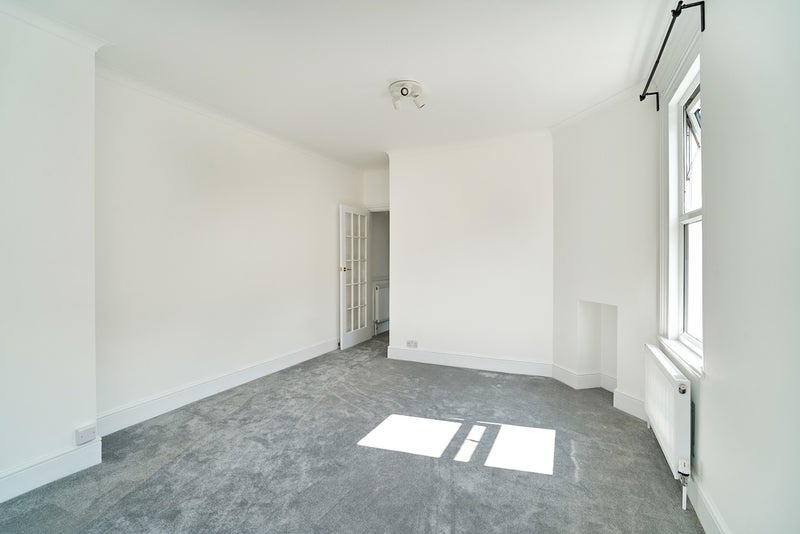 Room Niton Street in Greater London