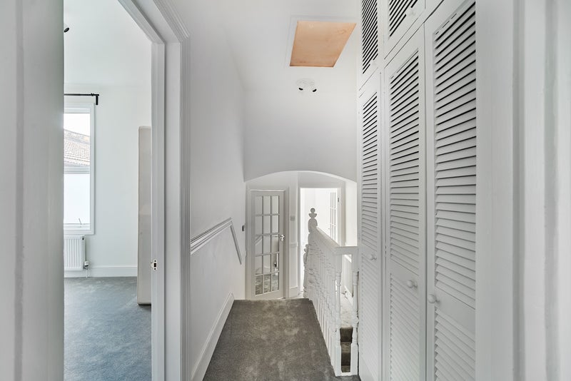 Room Niton Street in Greater London