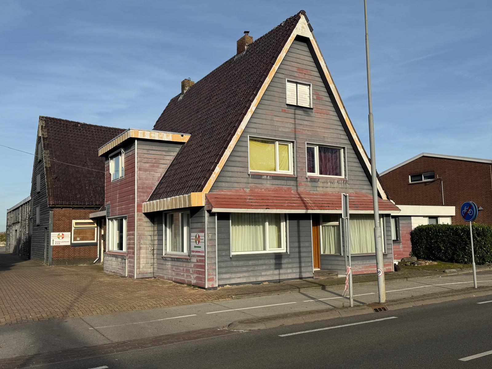 Huis Weerdingerkanaal NZ 242 in Nieuw-Weerdinge