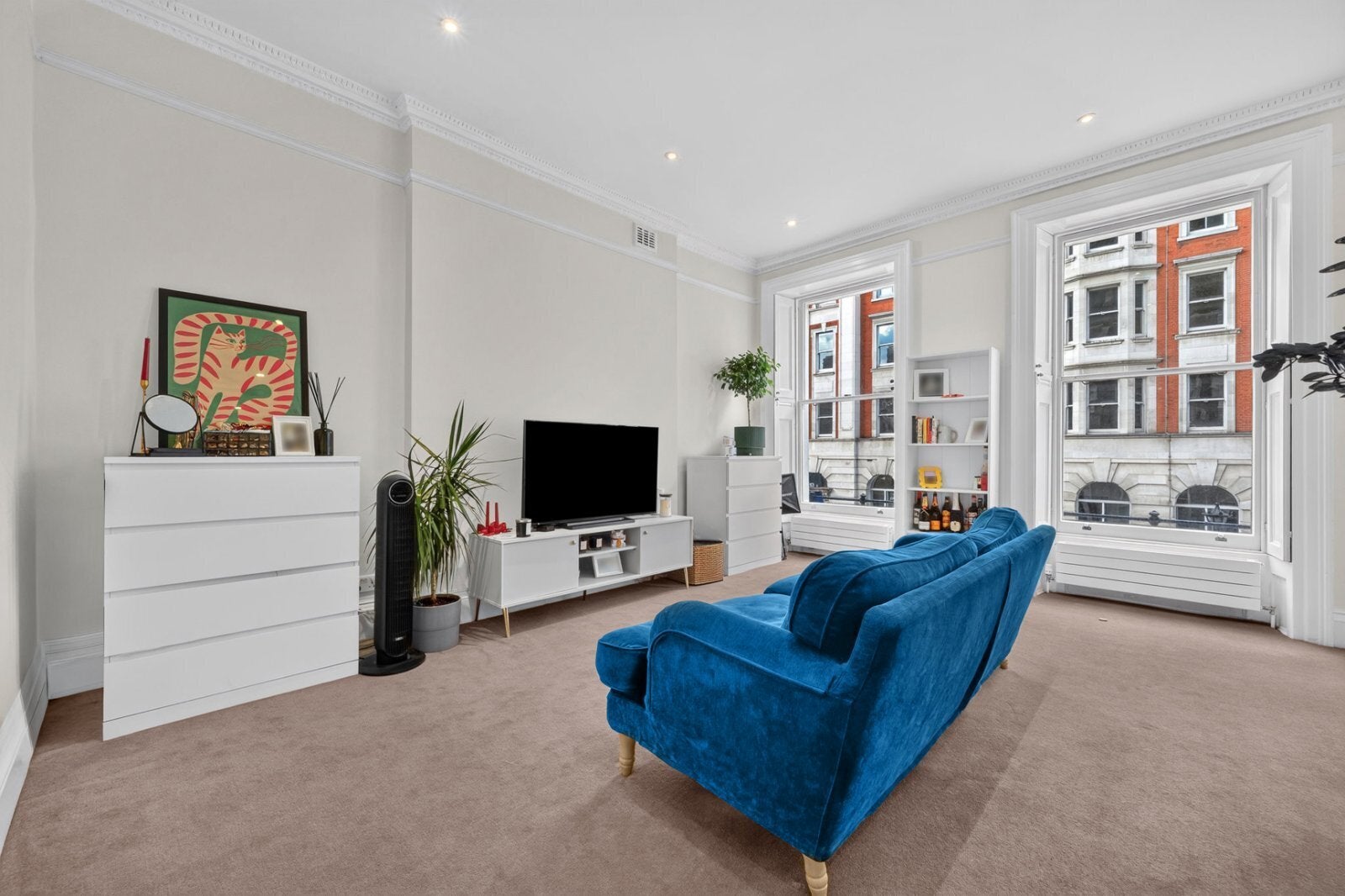 Flat Gower Street in Greater London
