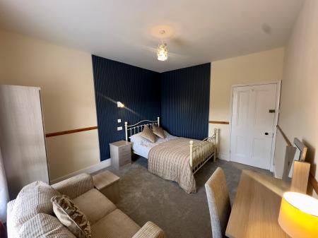 Room Hartford Road in Huntingdonshire