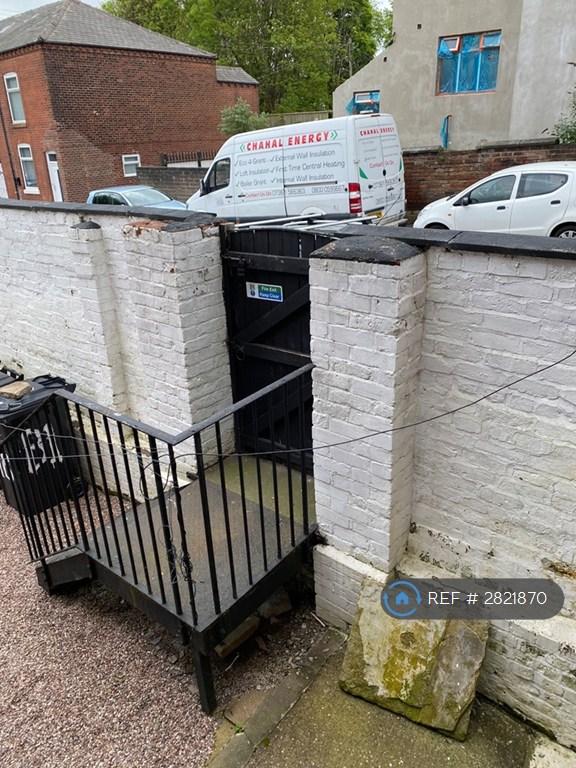 Room Fylde Street in Farnworth