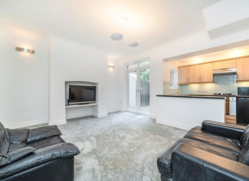 Flat Marylands Road in City of Westminster