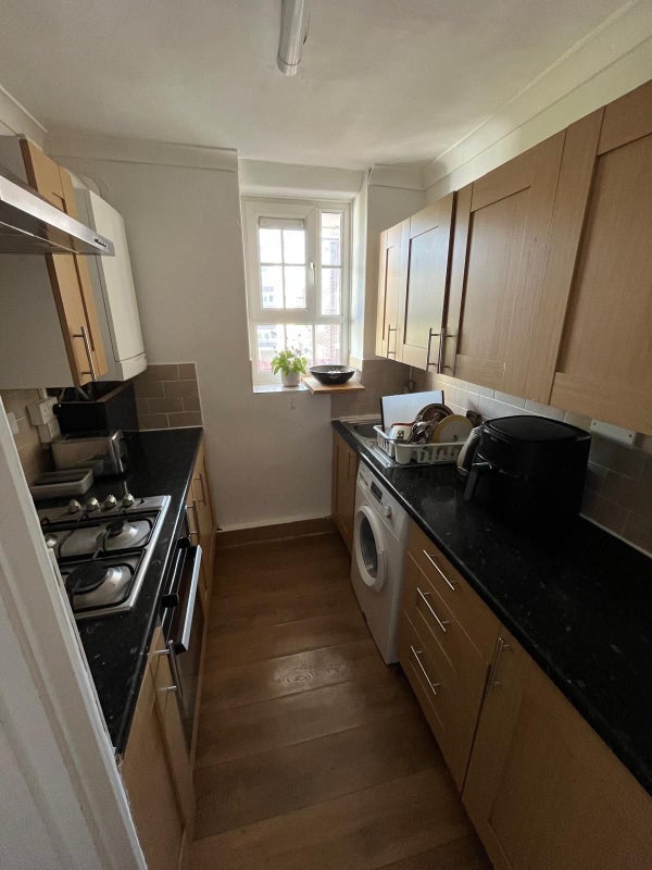 Room Allerton Street in Greater London