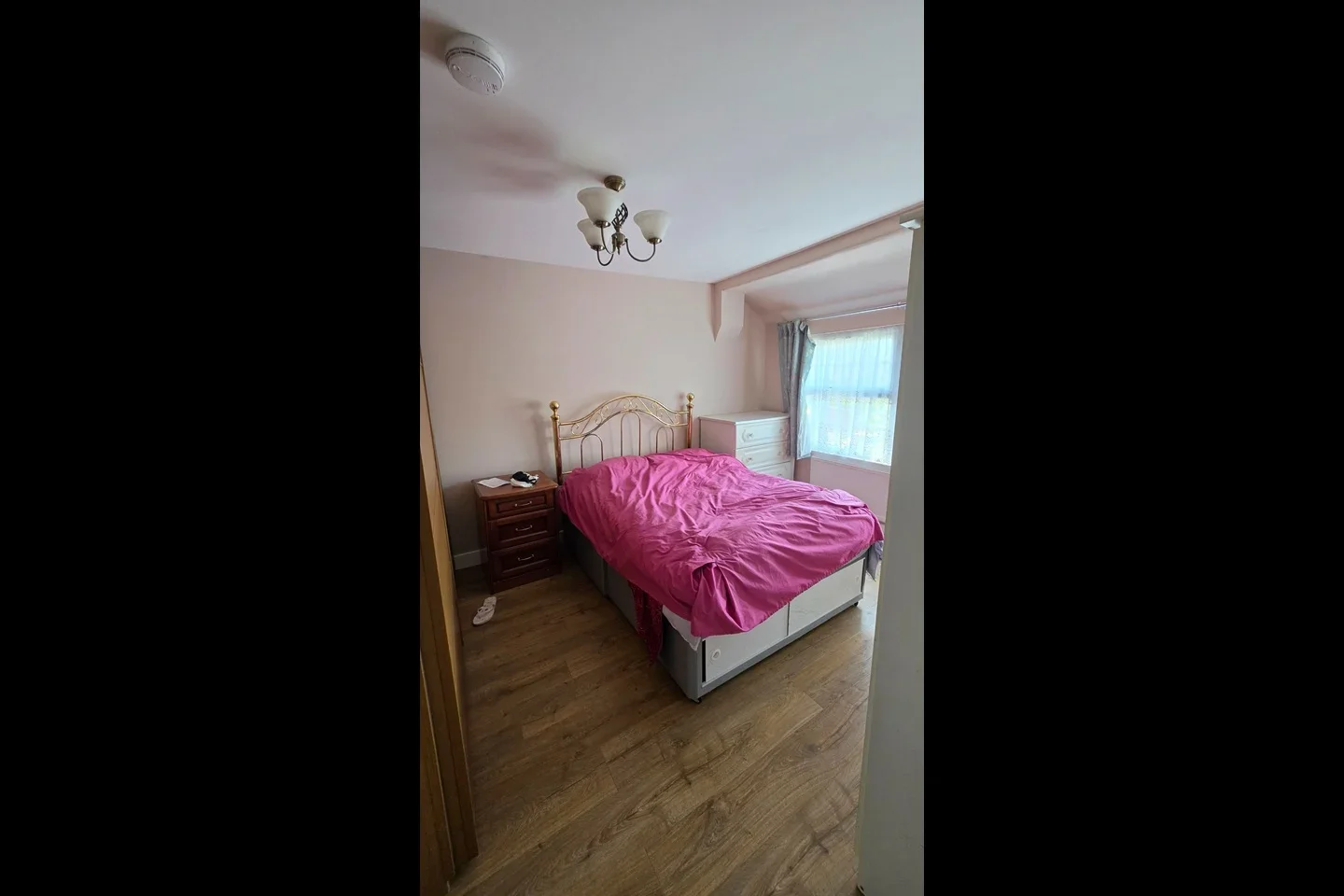 Room Alderton Road in Greater London