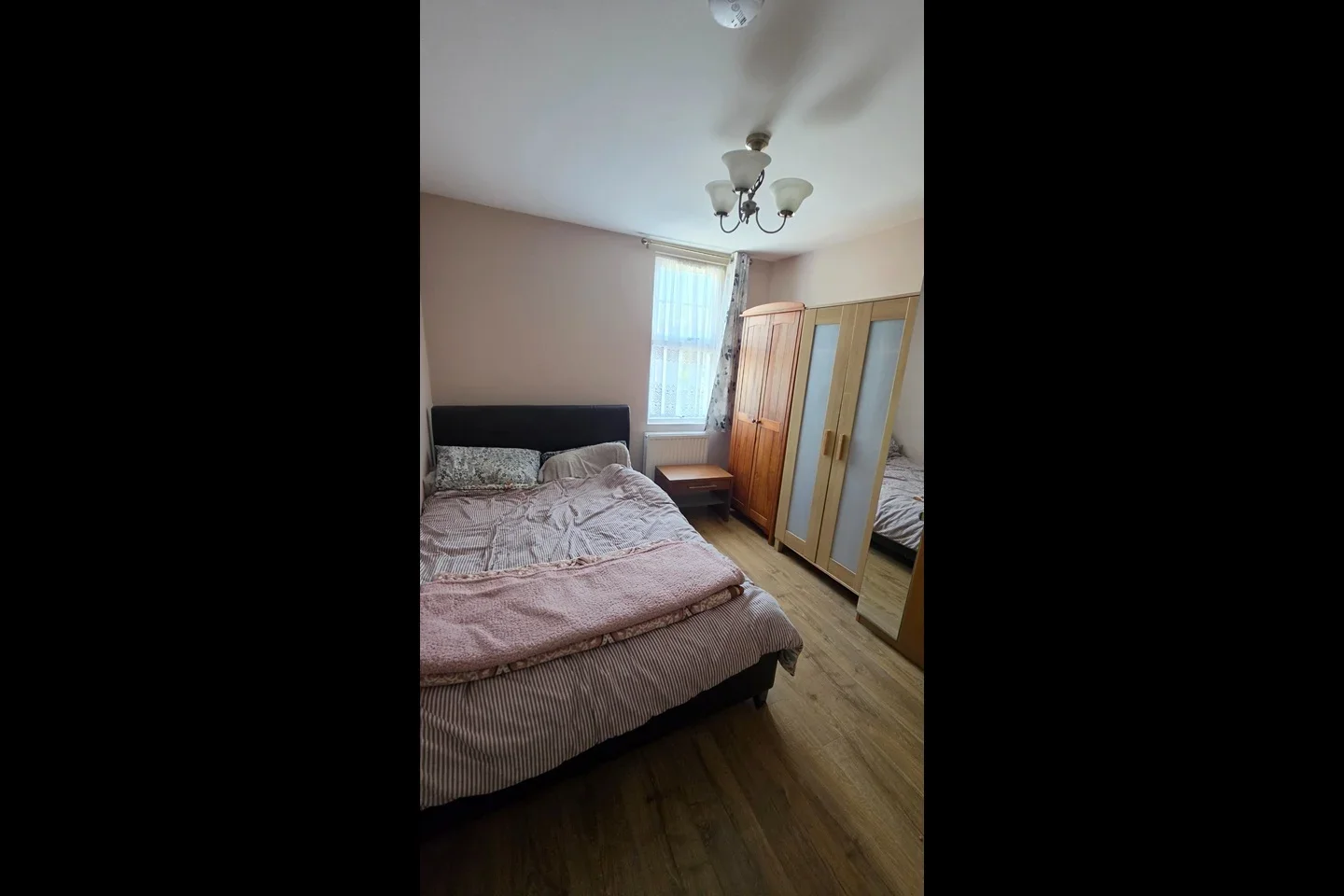 Room Alderton Road in Greater London