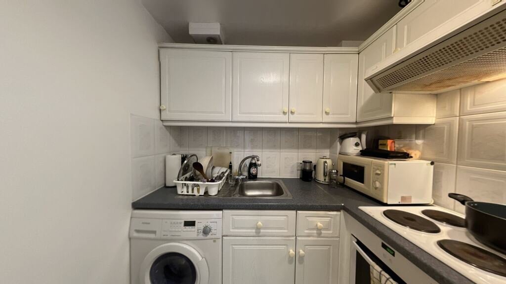 Flat Gloucester Place in City of Westminster