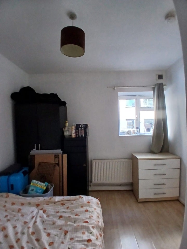 Room Trundle Street in Greater London