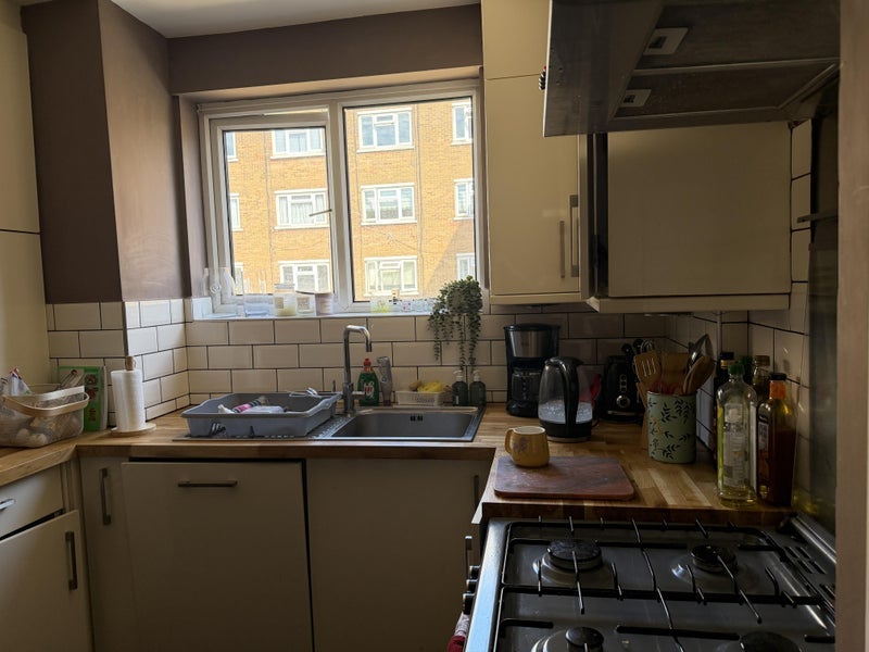 Room Bowling Green Walk in Greater London