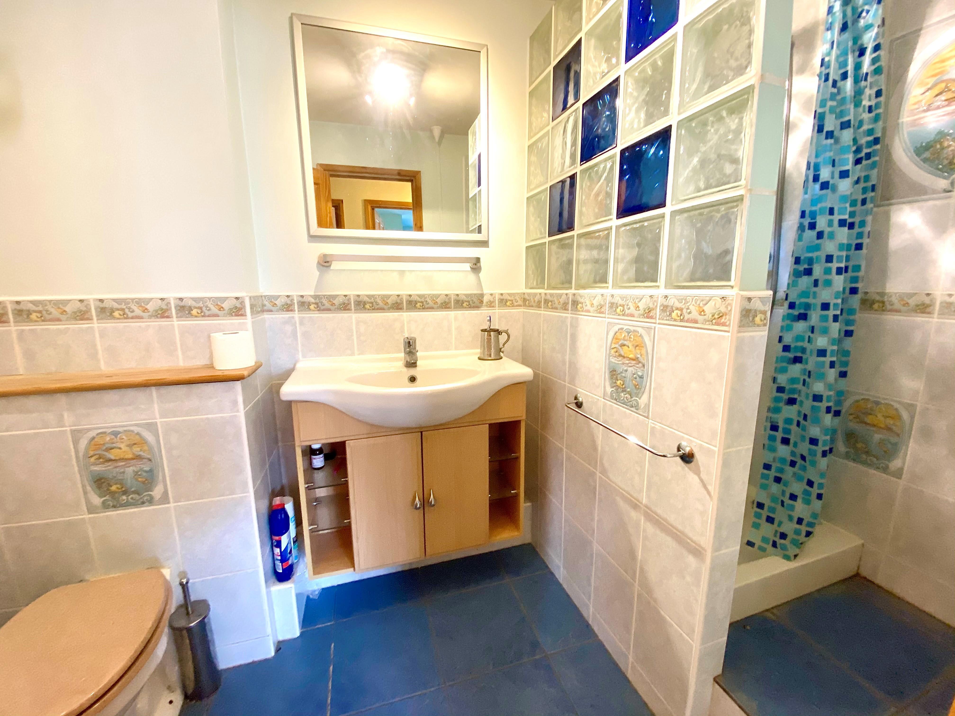 Flat Moorfields Drive in Bath
