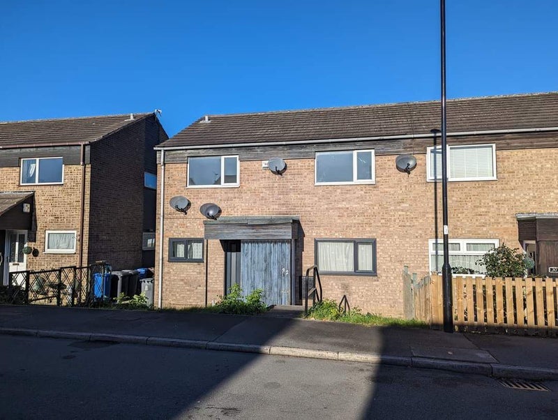 Flat Redwood Glen in Sheffield