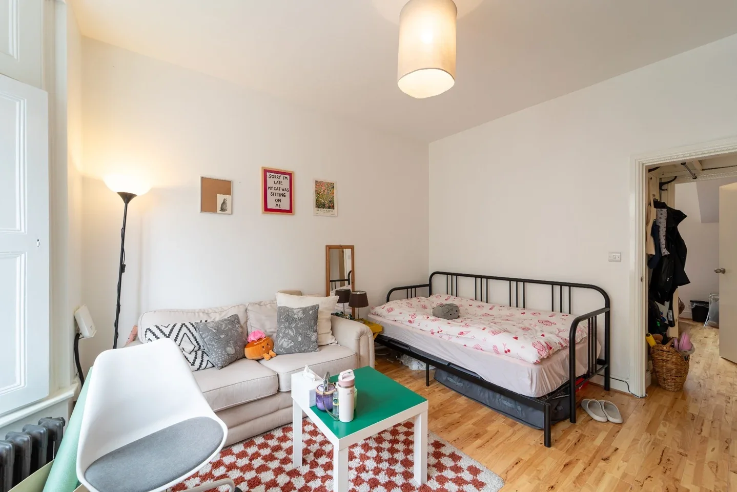 Flat Reighton Road in Greater London