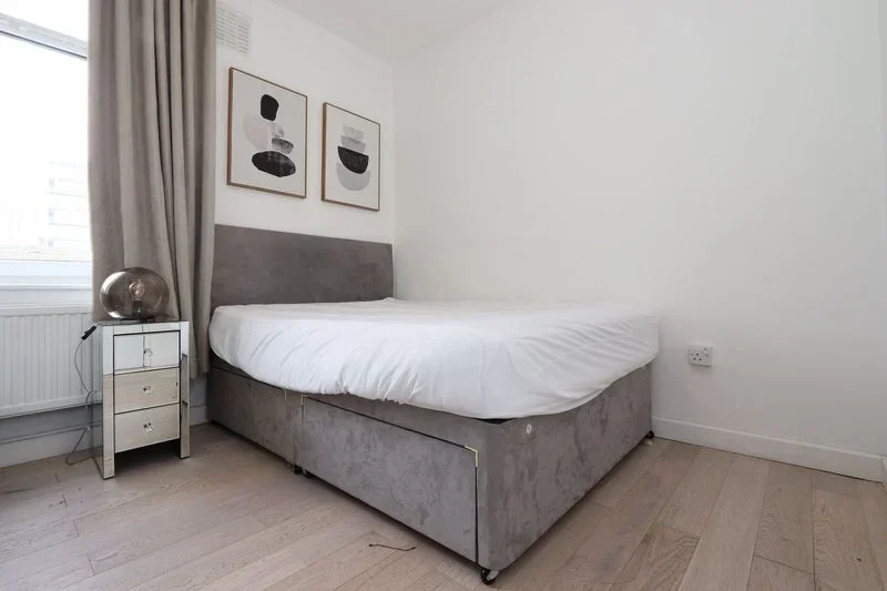 Room Turin Street in Greater London
