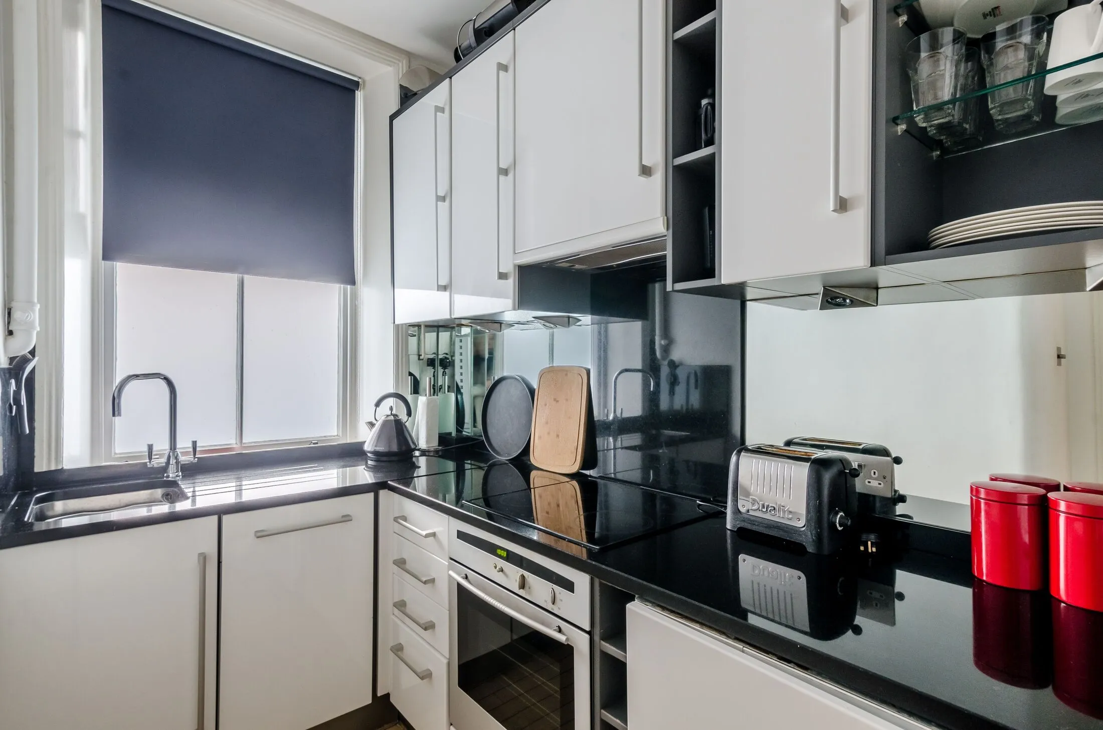 Flat Warriner Gardens in Greater London