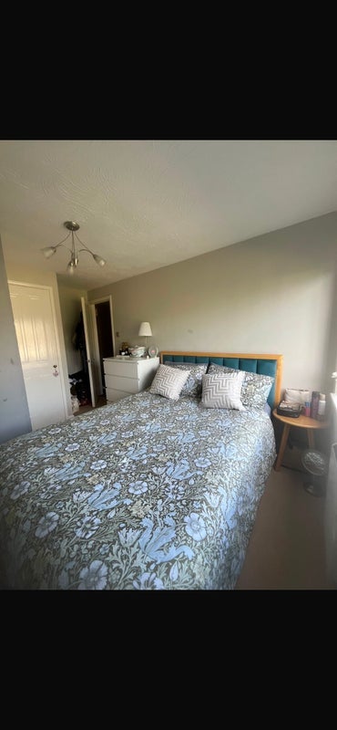 Room East Hill in Greater London