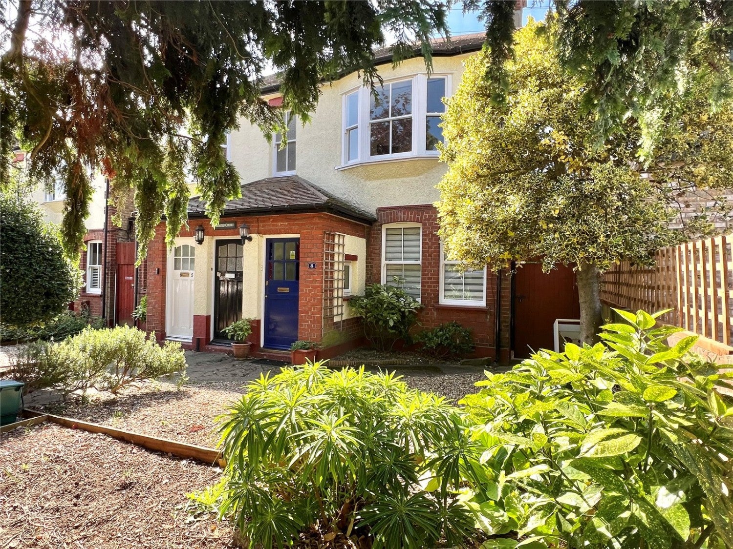 Flat Truro Road in Greater London