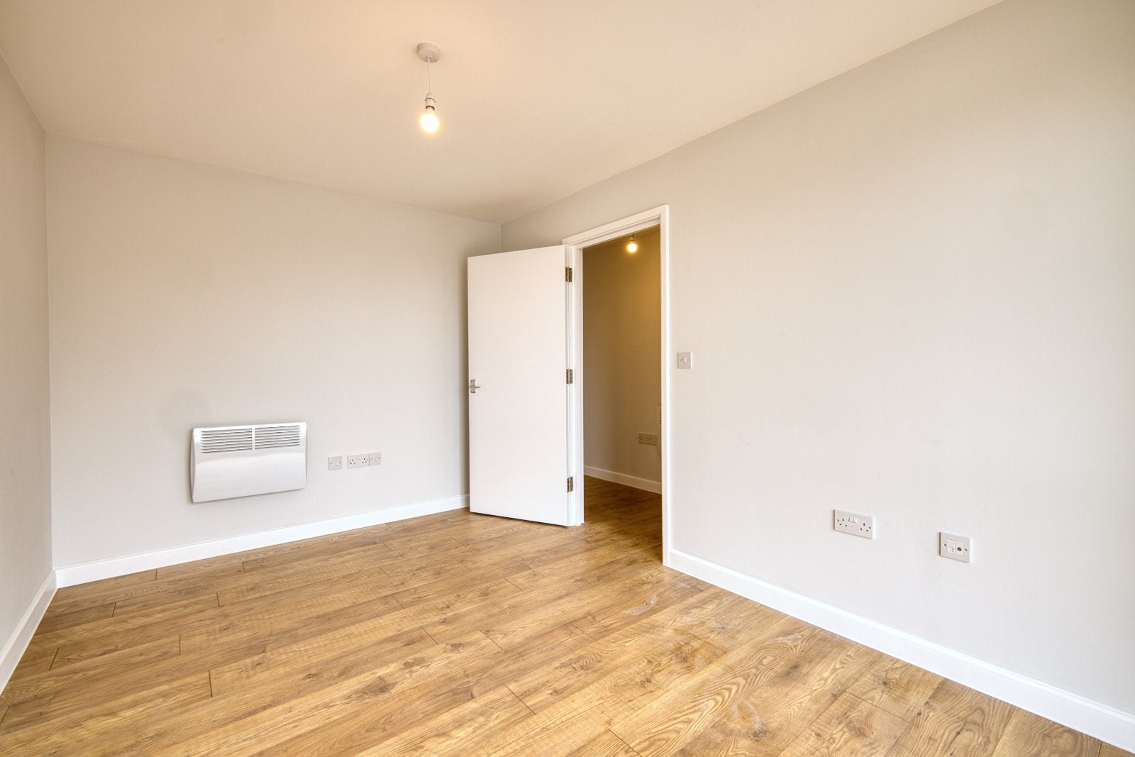 Flat Allenby Road in Thanet