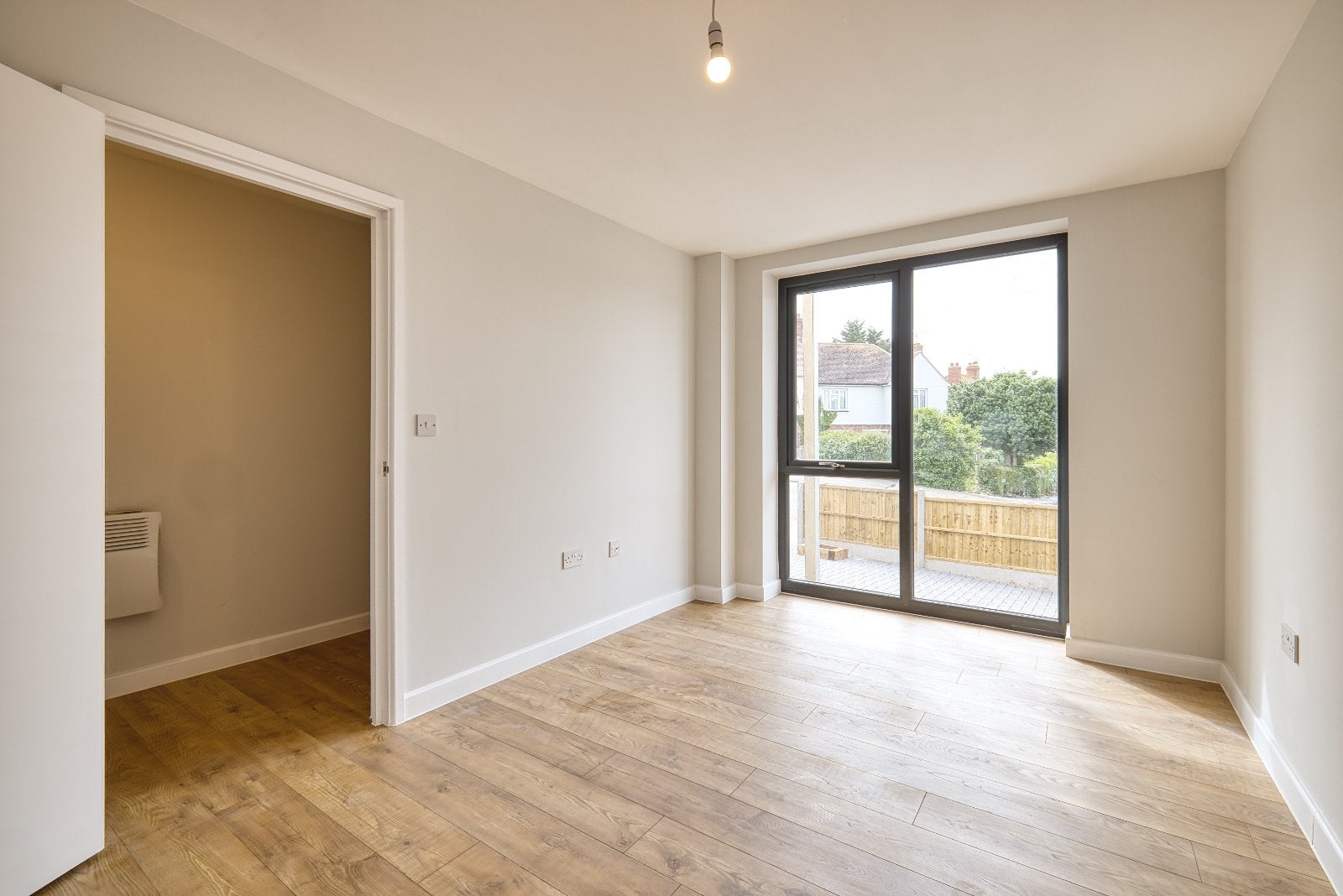 Flat Allenby Road in Thanet