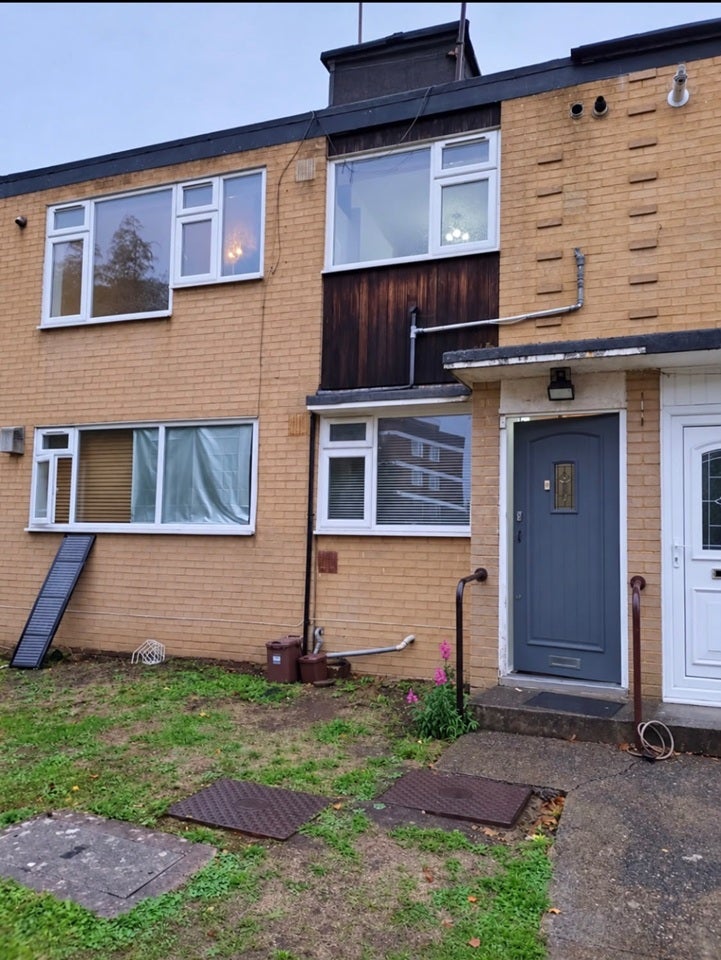 Flat Bibsworth Lodge in Greater London