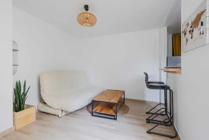 Maison Rue des Trois Couronnes à Paris