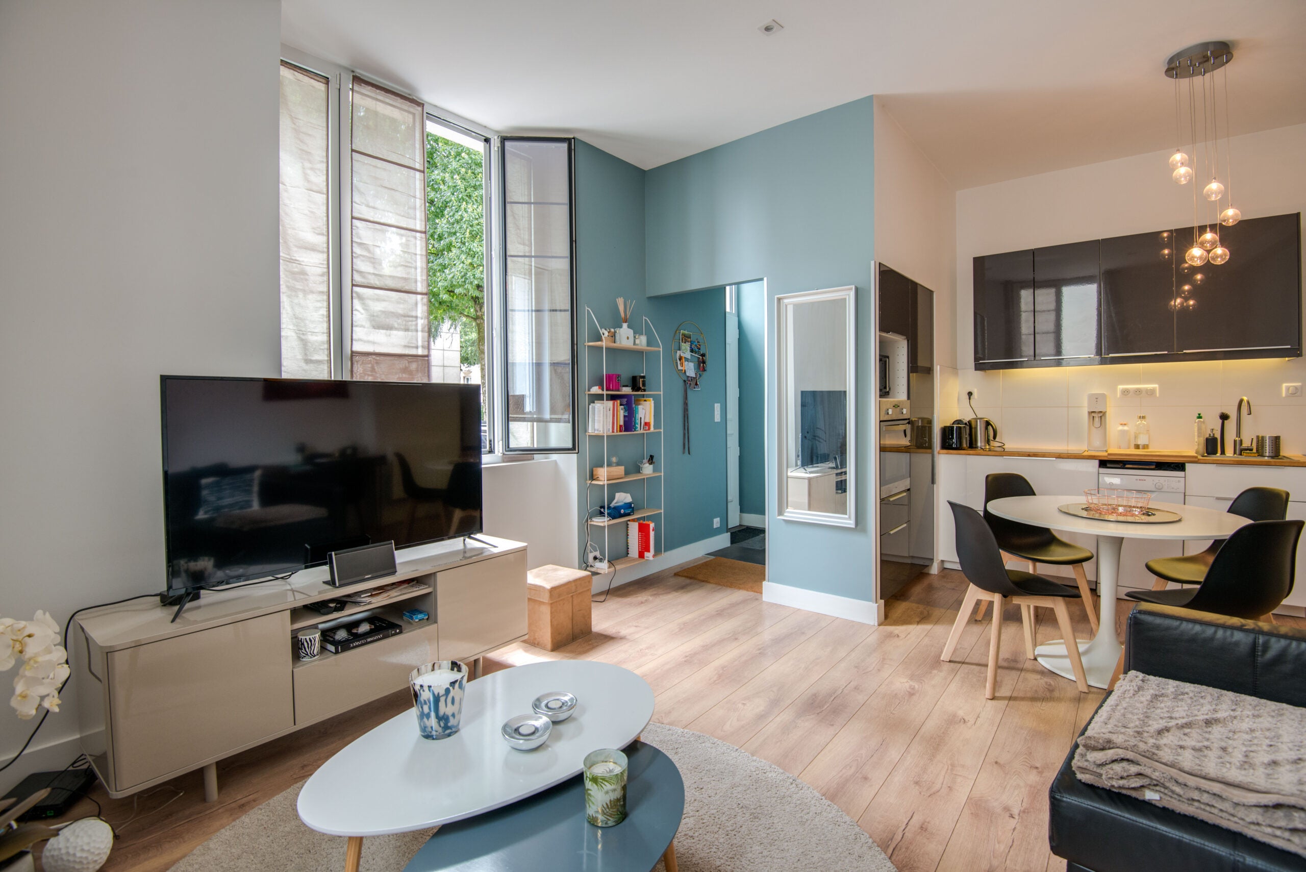 Flat Place Édouard Normand in Nantes