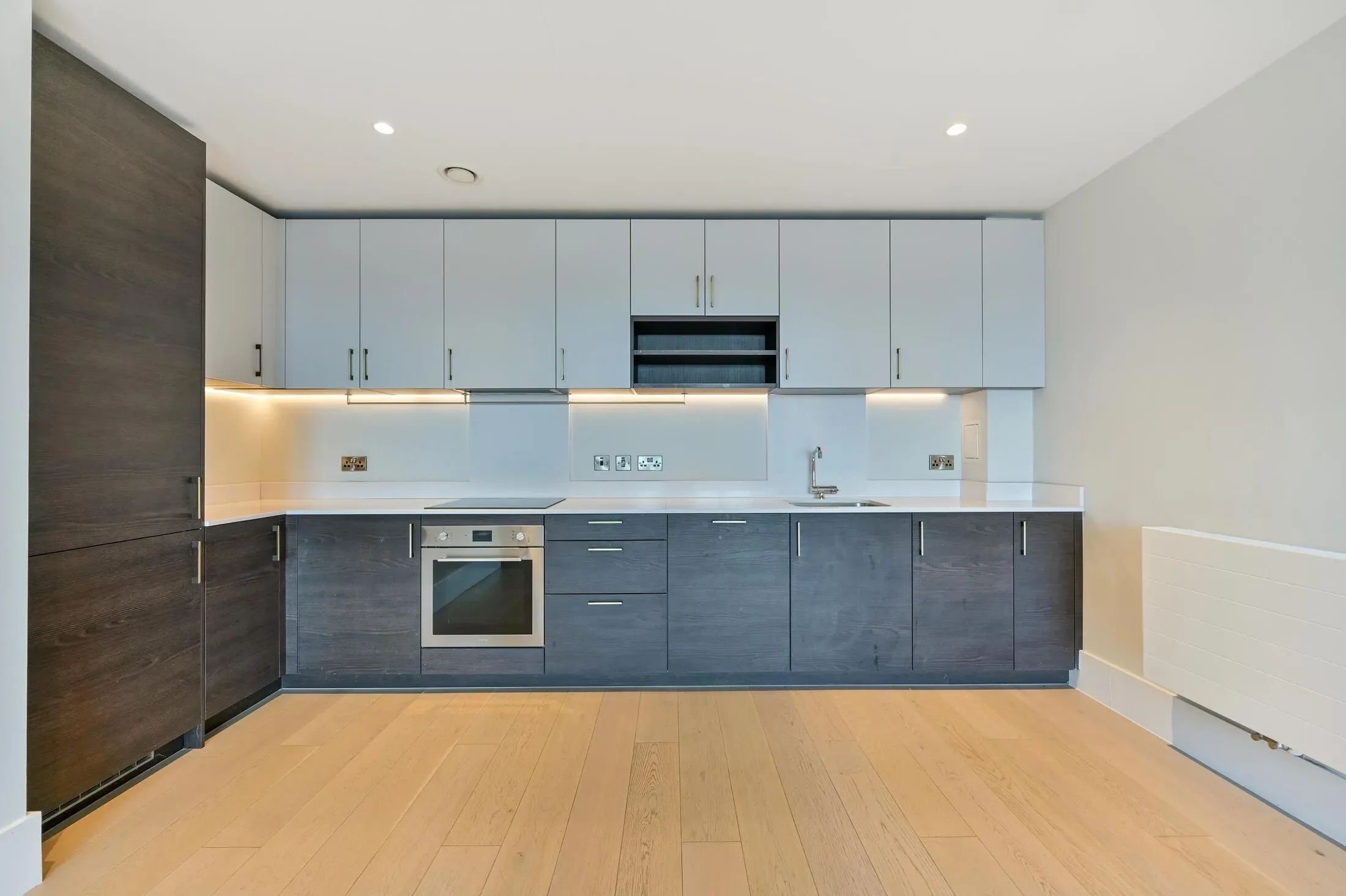 Flat London Road in Greater London