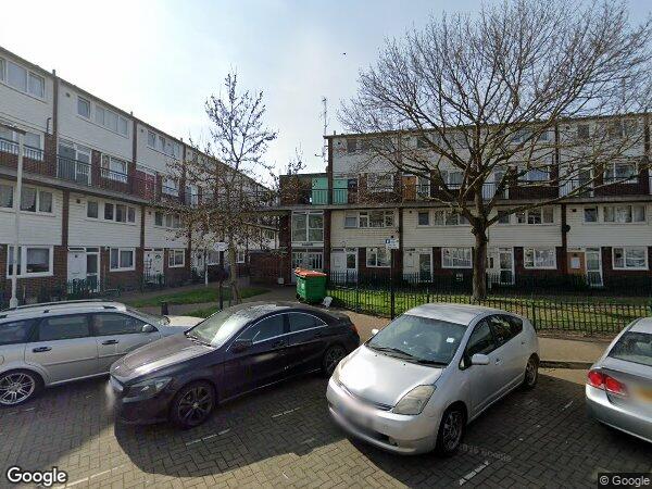 House Snowshill Road in Greater London