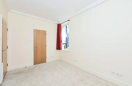 Flat Finchley Road in London