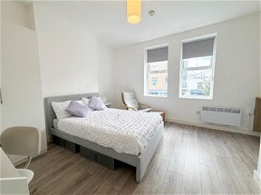 Room St Mary's Road in Greater London