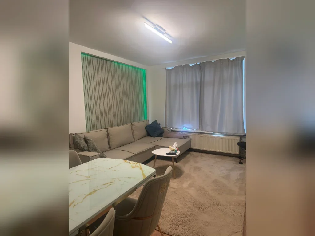 Kamer A J van der Moolenstraat in Zandvoort