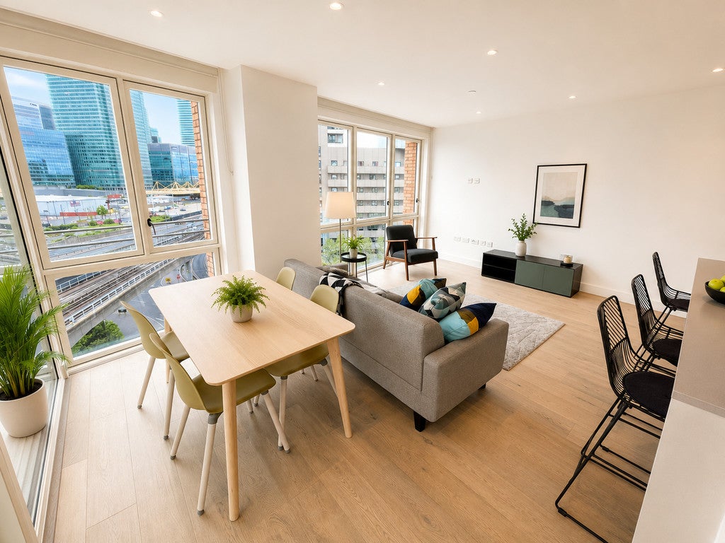 Flat Arniston Way in Greater London