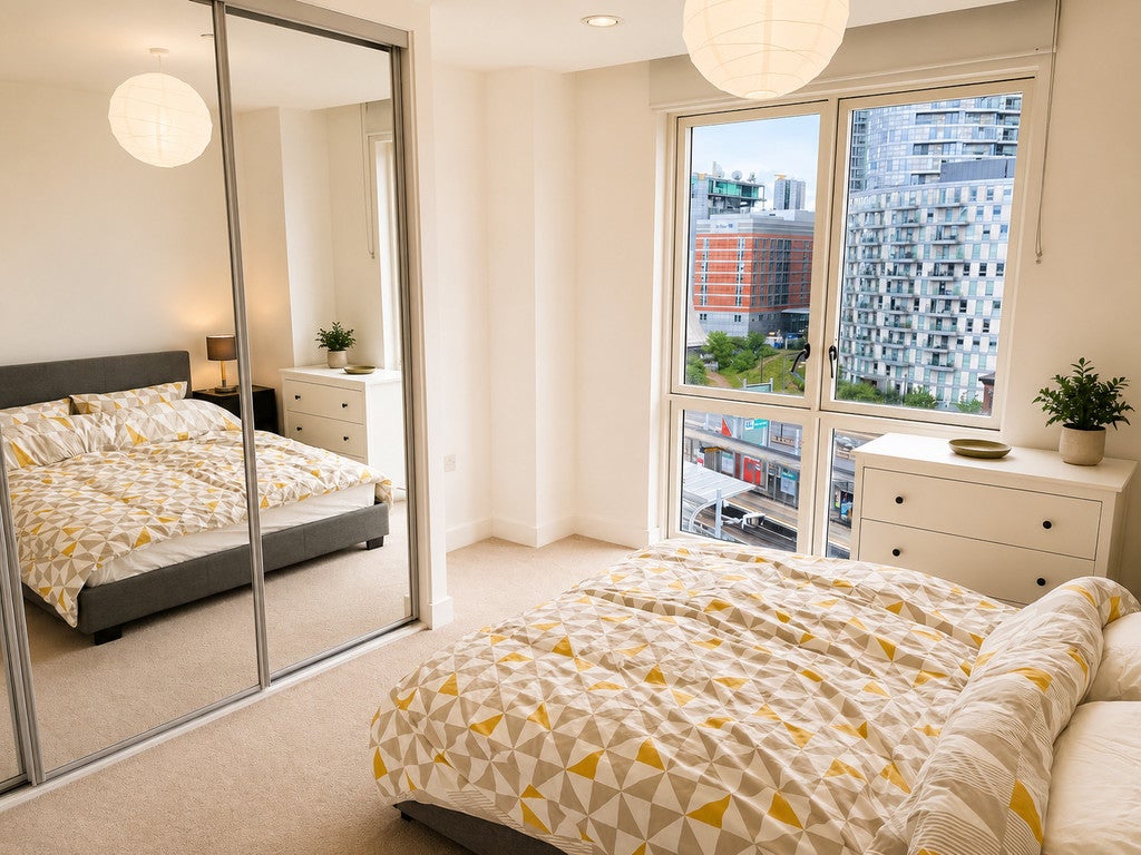 Flat Arniston Way in Greater London