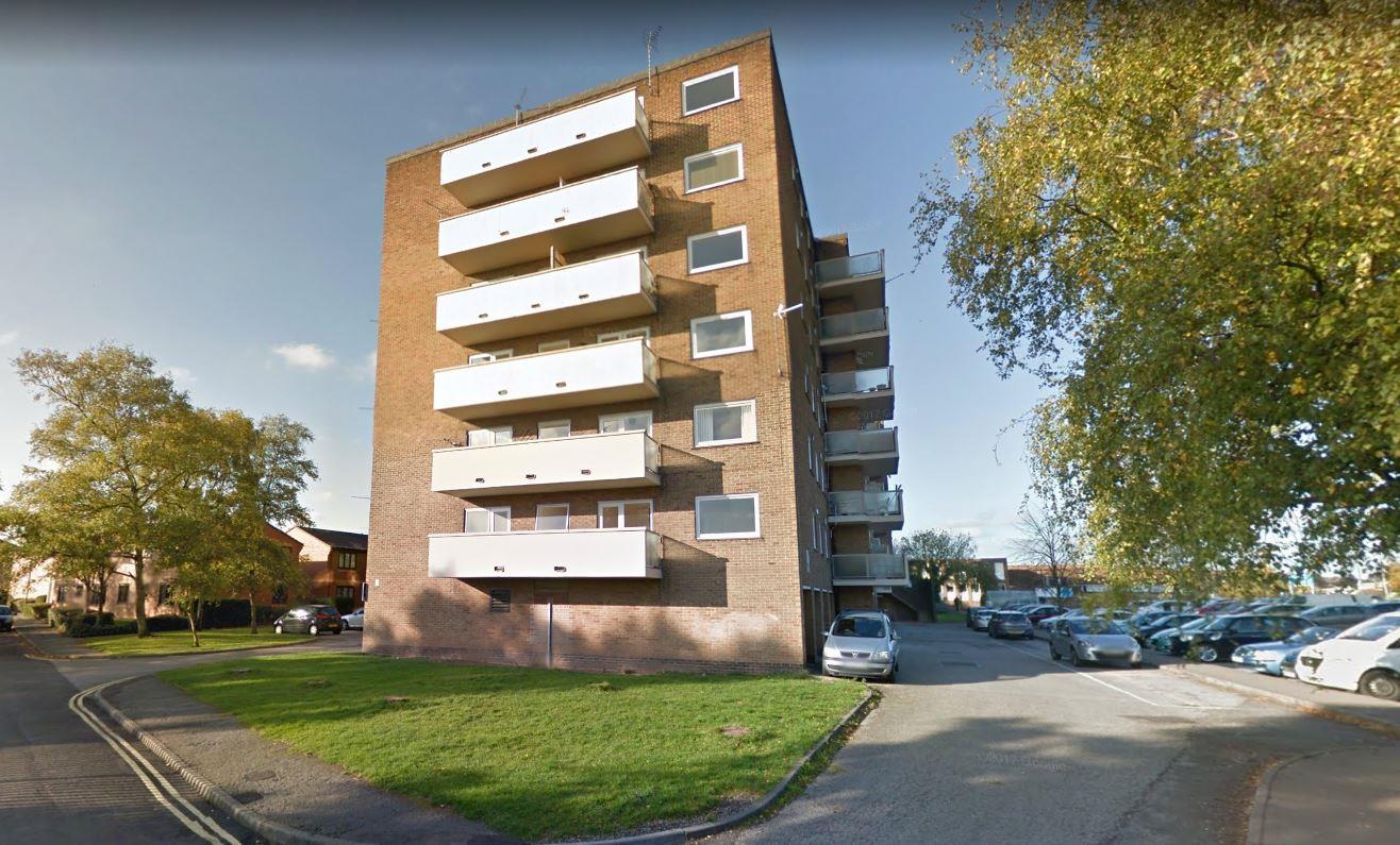 Flat Norbury Close in Derby