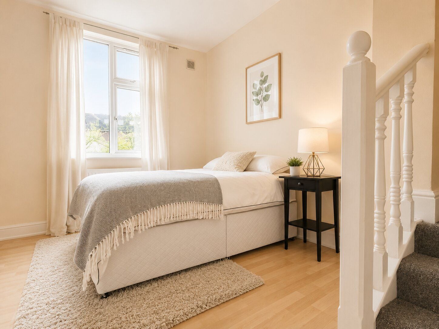 Flat Heathfield Park in Greater London