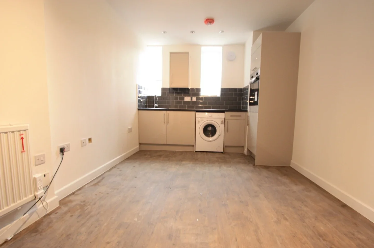 Flat Lewisham High Street in Greater London