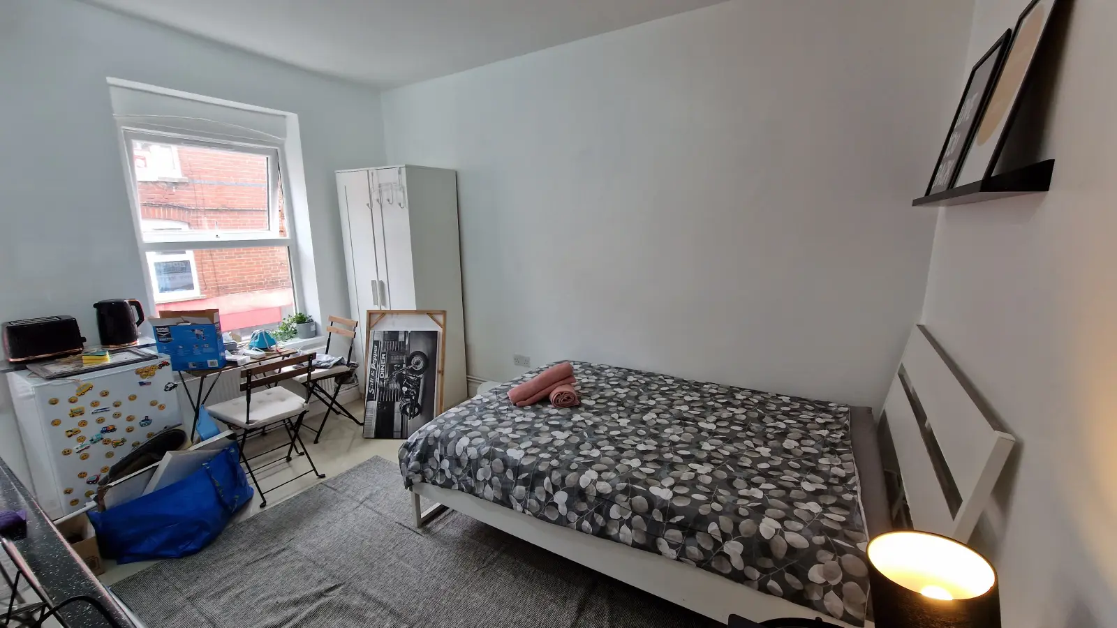 Flat New Road in Greater London