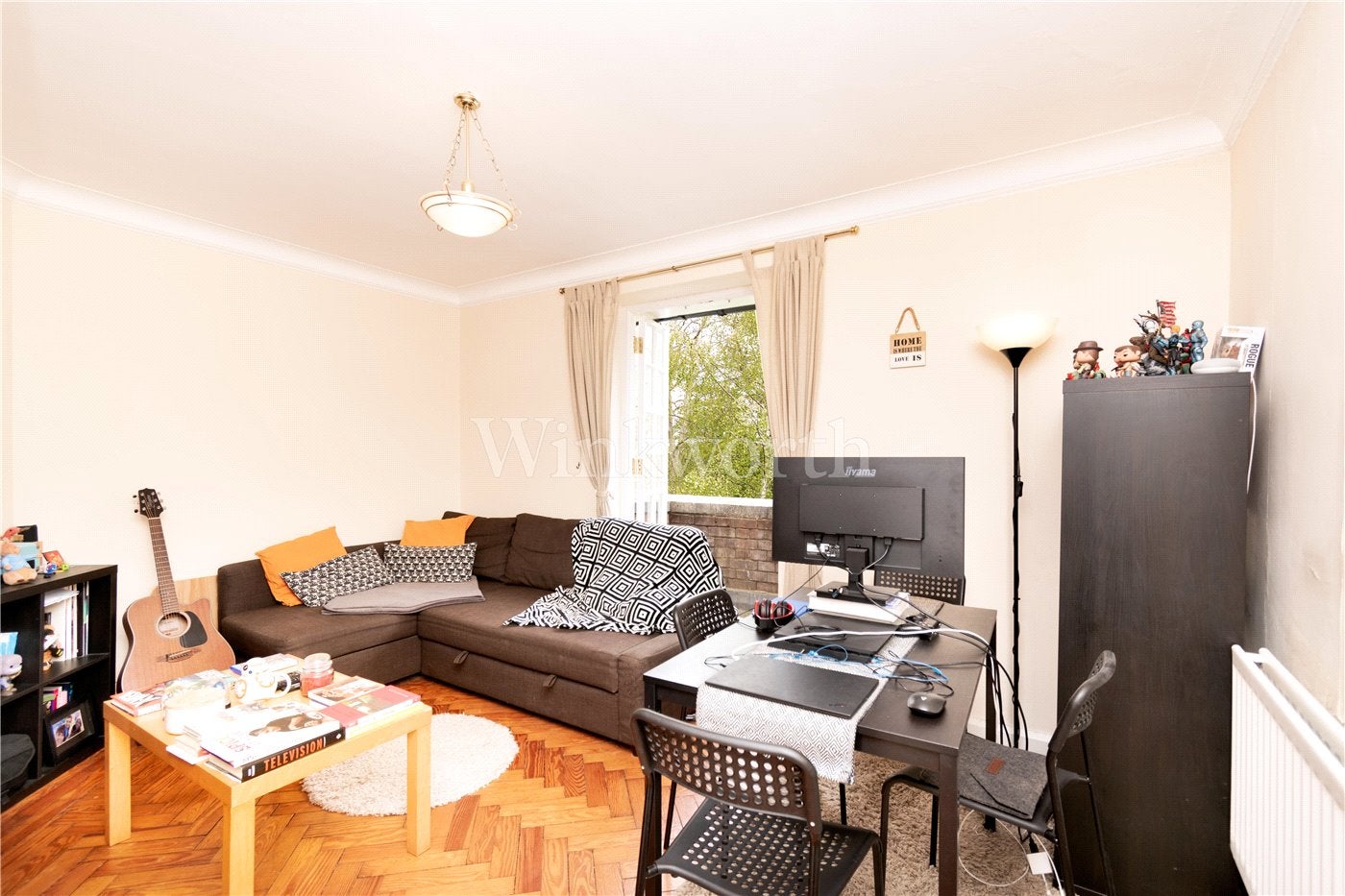 Flat Hampstead Way in Greater London
