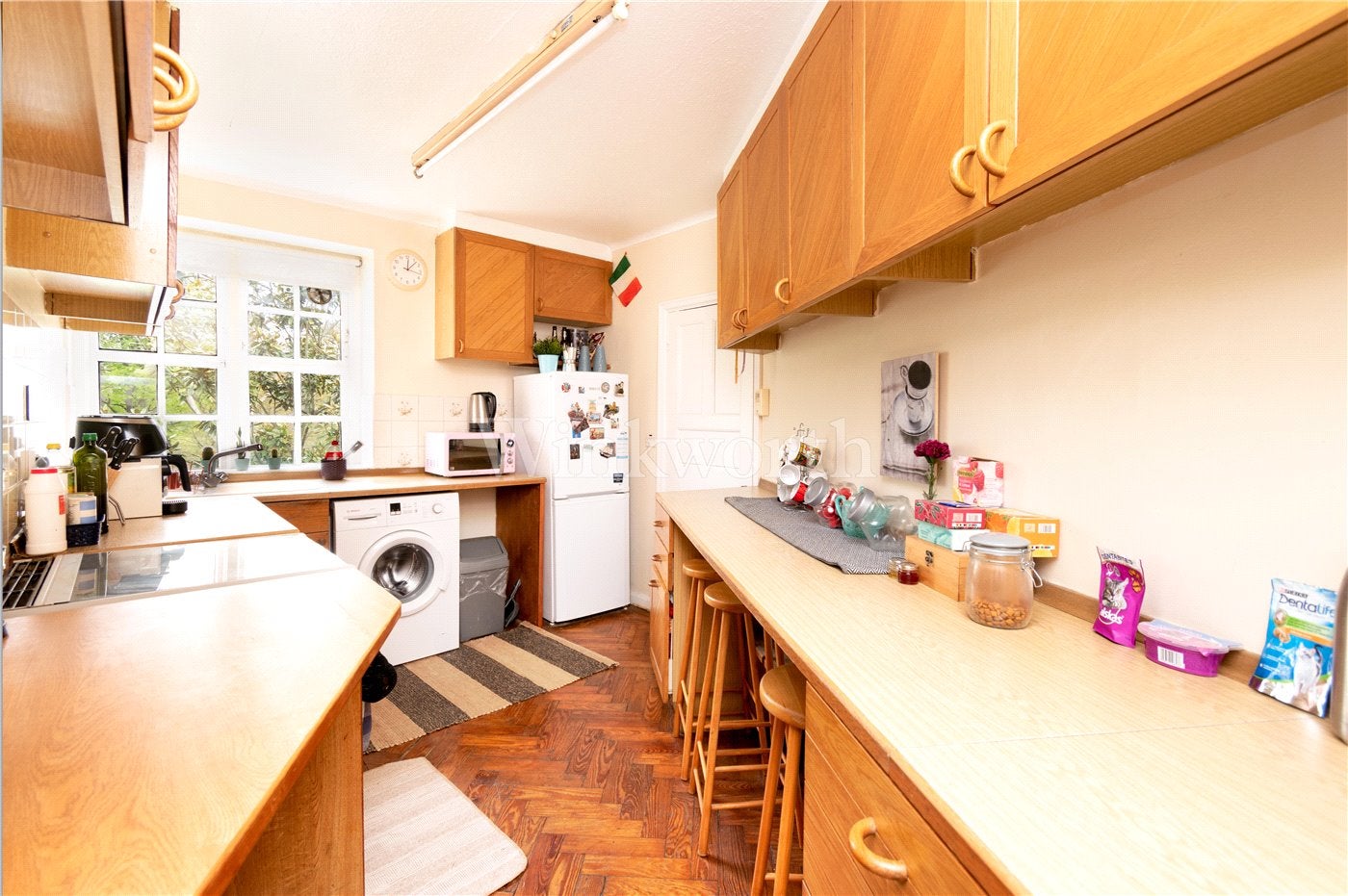 Flat Hampstead Way in Greater London