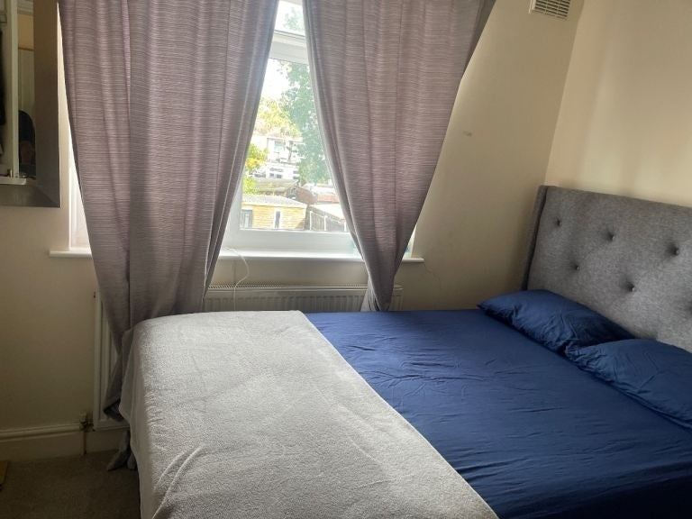 Room Dominion Drive in Greater London