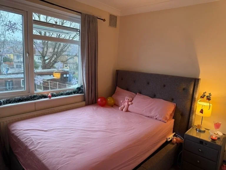 Room Dominion Drive in Greater London
