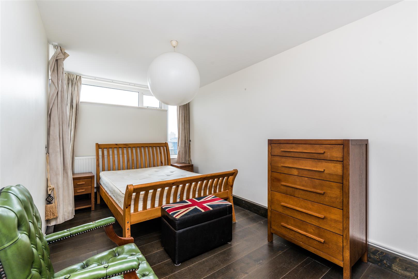 Flat Howell Walk in Greater London