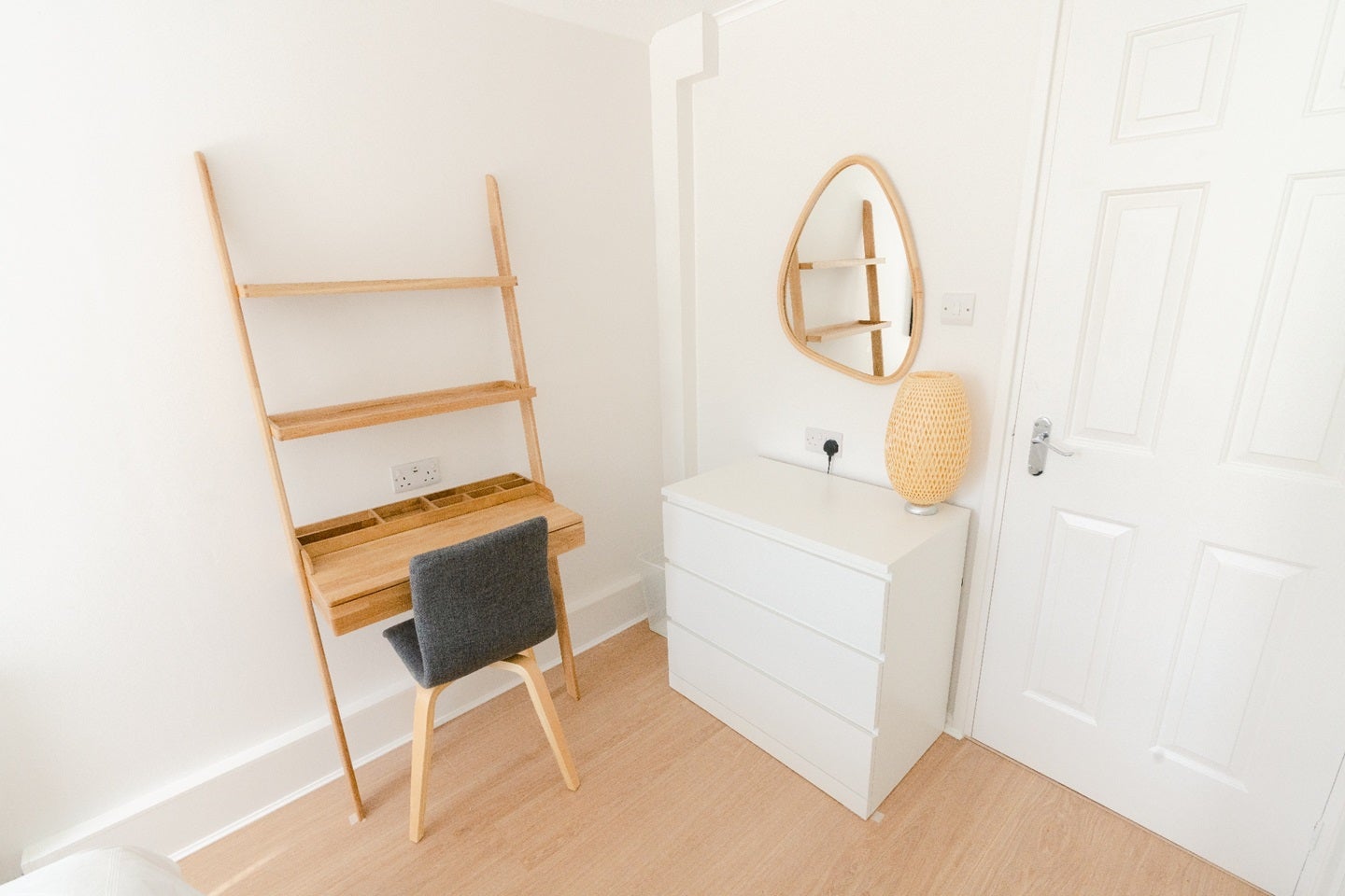 Flat Fullers Court in Exeter