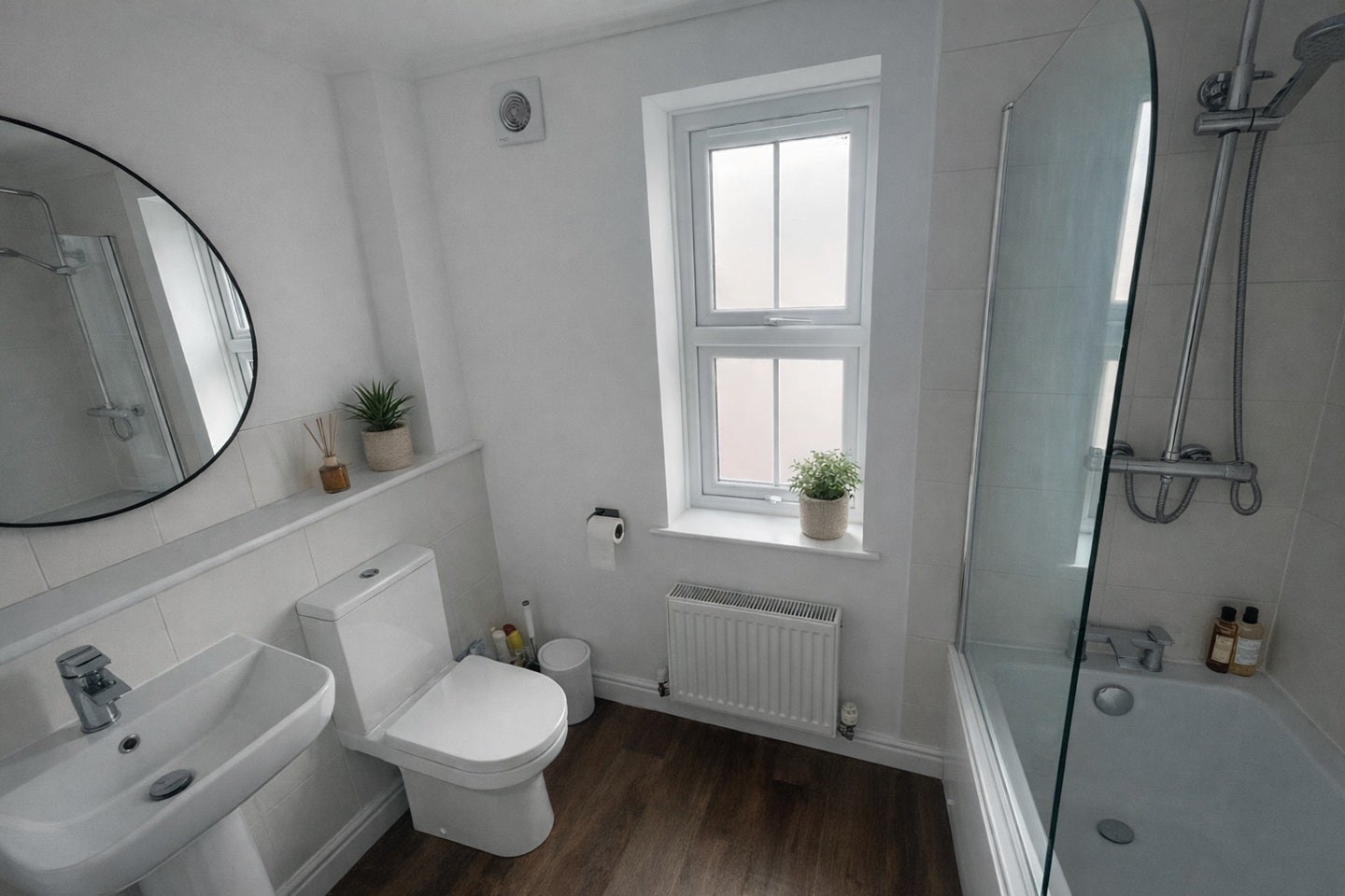 Room Phillipa Flowerday Plain in Norwich