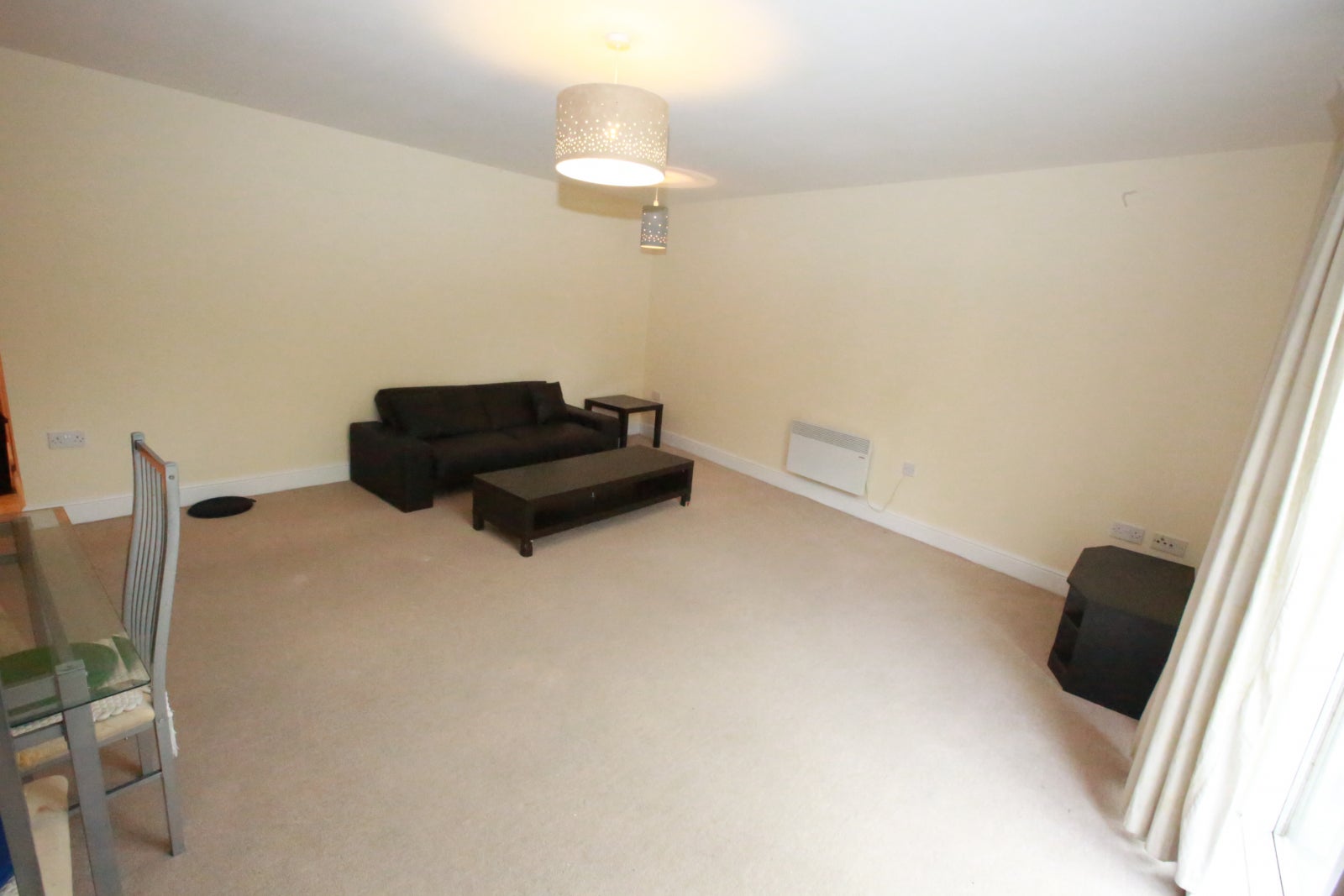 Flat Sovereign Place in London